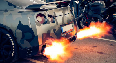 Mastering the Art of Revving Your Engine: A Guide for Car Enthusiasts - Photo