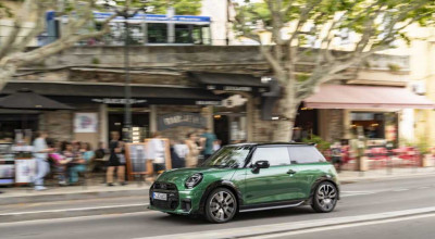 Mini Enhances Cooper S With John Cooper Works Trim - Photo