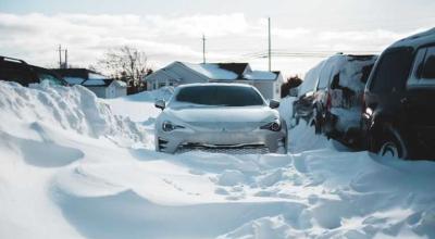 Unlocking Frozen Car Doors: Quick Tips for Chilly Mornings - Photo