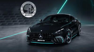 AMG GT Motorsport Collectors Edition: A Petronas-Themed Tribute To F1 - Photo
