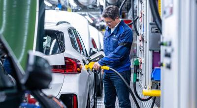 BMW Goes Green: All German Diesel Models To Use Cleaner HVO 100 Fuel By 2025 - Photo