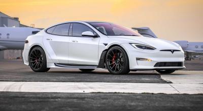 Unplugged Performance Turns Tesla Model S Plaid Into 1,020-HP Beast For Joe Rogan - Photo