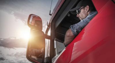 Safe Driving Tips: How to Share the Road with Big Rigs - Photo