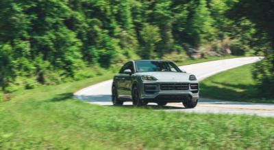 Porsche Confirms V-8s In Cayenne And Panamera Will Last Until The 2030s - Photo