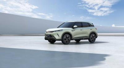 Top Safety Rated Small SUVs of 2025: Family-Friendly and Secure - Photo