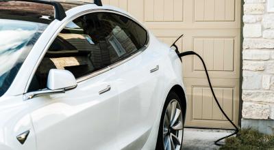 Can You Stay in Your EV While It Charges? Totally. - Photo