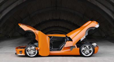 The Koenigsegg CCR: Fastest Car... for Two Wild Months - Photo