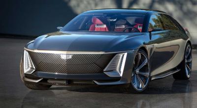 Cadillac's Tech Evolution: 25 Years of Luxury Game-Changers - Photo