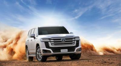 Toyota Land Cruiser 300 Hybrid Debuts With 457 HP And Real Off-Road Grit - Photo