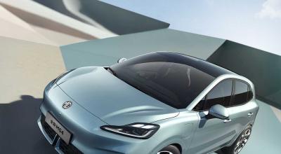 2025 MG4 EV Debuts With Solid-State Battery Tech And $10K Price Tag - Photo