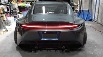 Custom Nissan 350Z Goes Full <span style='background: #ff0000'>Porsche</span> Vibe With Slantnose Nose And 992 LED Bar - Photo