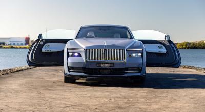 Rolls-Royce Spectre Lease Credit Drops To $5,000 After EV Tax Cuts - Photo