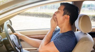Drowsy Driving: Why 17 Hours Awake Equals Driving Drunk & How Car Alerts Work - Photo