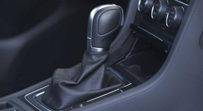 The Secret History of the Dual-Clutch Transmission (DCT): Adolphe Kégresse, Porsche PDK, and the Volkswagen Golf R32 - Photo