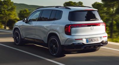 2026 Mercedes GLB vs. Smart #5: Why They Look Alike But Drive Totally Different - Photo