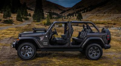 Quick-Release Jeep Wrangler Door Removal Guide for Newer Models - Photo