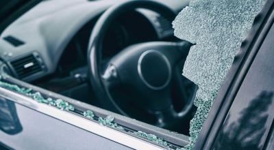 Can You Break Your Car Window? Tempered vs. Laminated Glass Safety - Photo