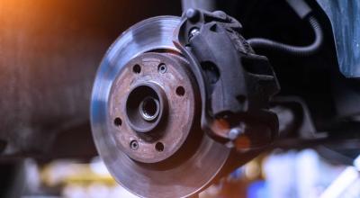 How Disc Brakes Took Over, and Why the ’65 Corvette Led the Charge - Photo