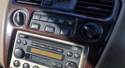 These Were the Last New <span style='background: #ff0000'>Cars</span> in America to Offer a Cassette Player - Photo