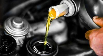 What 5W-30 Actually Means, Because Most Drivers Were Never Really Told - Photo