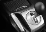 Most Drivers Have No Idea What the “L” Gear Actually Does - Photo