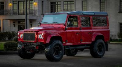 This $400,000 Classic Defender Restomod Kept Its Diesel Engine - Photo