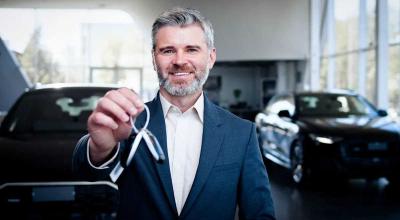 Dealer Lots Are Overflowing With Unsold Cars Right Now — Here's Exactly How to Use That to Your Advantage - Photo