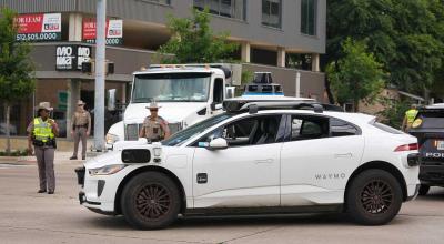 Self-Driving Cars Keep Getting Confused Around Emergency Scenes, and NHTSA Has Finally Had Enough - Photo