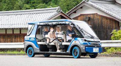 Bridgestone’s Airless Tires Are Finally on the Road, but Only at 12 MPH - Photo