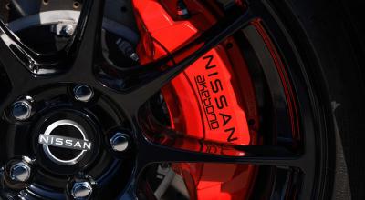 Nissan Says Brake Caliper Colors Actually Mean Something - Photo