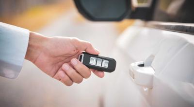 Your Key Fob Is Dead, but Your Car May Still Unlock and Start Normally - Photo
