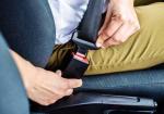 Your Seat Belt Moves Freely Until You Tug It. Here Is What Happens Inside - Photo