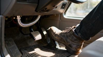 Your Brake Pedal Turned Rock Hard With the Engine Off. Here Is What Happened - Photo