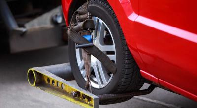Your Car Is in Neutral, but Towing It This Way Could Still Destroy the Drivetrain - Photo