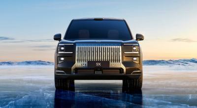 This Chinese Luxury SUV Wants BMW X7 and Mercedes GLS Buyers to Switch - Photo