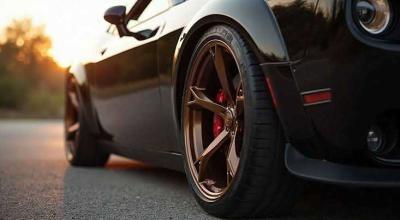 Your Eyes Are Not Broken: Here Is Why Moving Car Wheels Suddenly Spin Backward - Photo