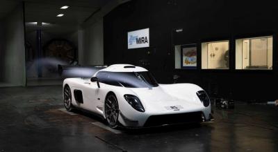 This 2,100-LB American Supercar Has 700 HP and Almost Nothing to Hide Behind - Photo