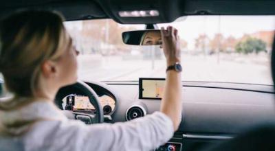 Can You Drive Without a Rearview Mirror? The Answer Is Annoyingly State-Specific - Photo