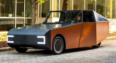 This Tiny BMW-Backed EV Could Finish Your Commute With More Energy Than It Started - Photo