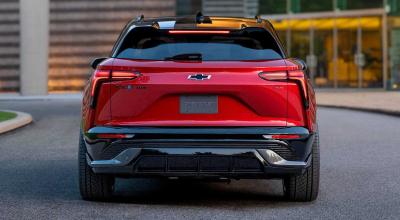 Sedans Survive Rain Without Rear Wipers. Their Shape Explains Everything - Photo