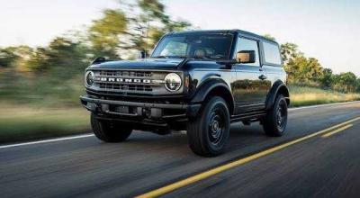 Ford Is Finally Building The Bronco Pickup, And Jeep Has A Problem - Photo