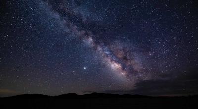 How Dark Sky Cities Light Their Roads Without Erasing the Stars - Photo