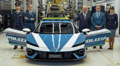 Lamborghini Temerario Polizia Has 907 HP And A Life-Saving Job - Photo