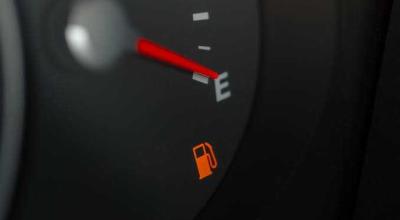 Your Fuel Light May Come On With More Fuel Left. That Can Be Normal - Photo